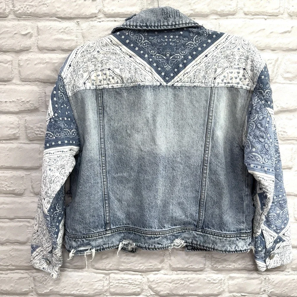 BlankNYC Anthropology Ladies Distressed Denim Blue Jean Jacket Size XS Patchwork